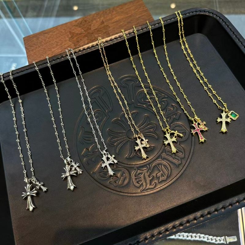 Ch**me He**ts necklaces